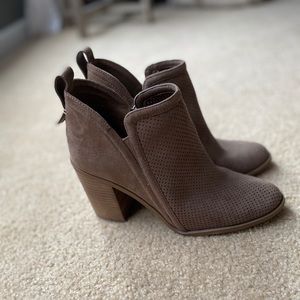 MADDEN GIRL NWOT Boots